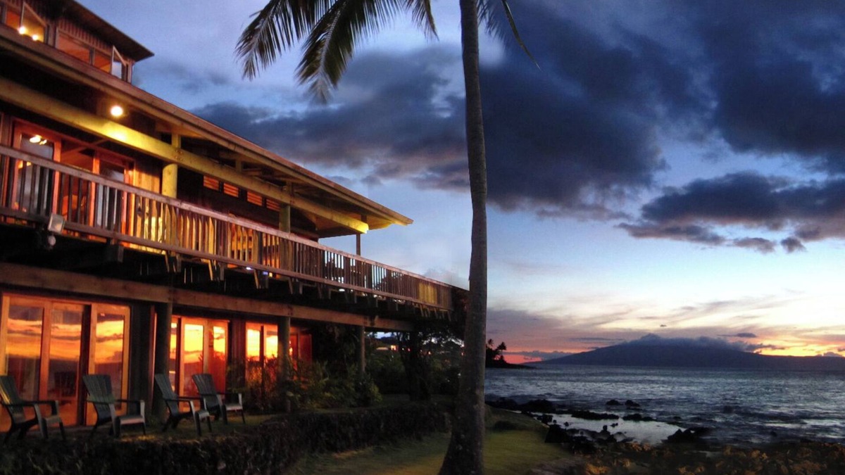 Napili Villa | Private Ocean Front Villa on Turtle Cove, Napili. Spectacular views. 5BR, A/C