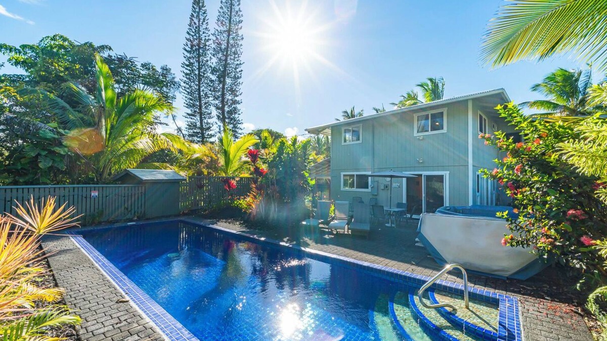 Kapoho House | Private Pool Hot Tub 4BR Rainforest Retreat