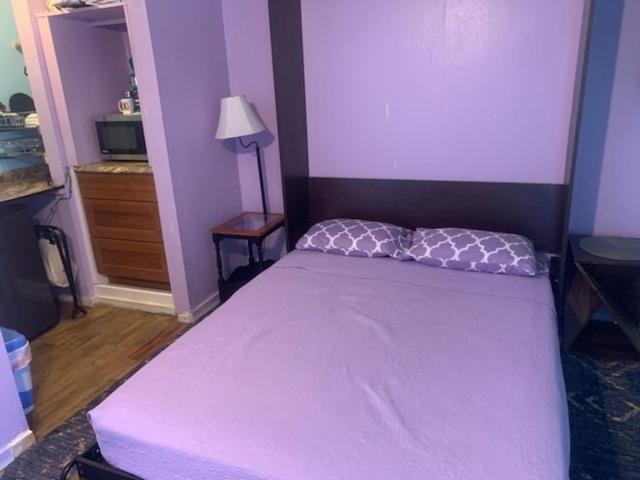 Wailuku Apartment | Queen Bed w/Kitchenette Heart of Wailuku