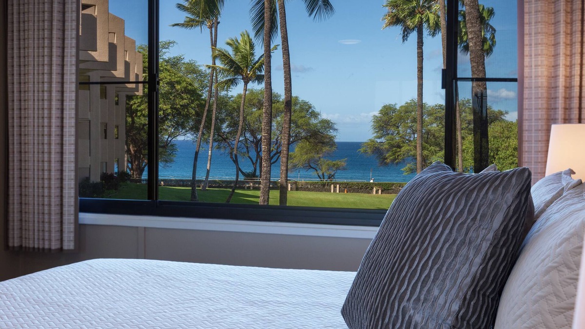 Kihei Condo | RARE SINGLE LEVEL 2 BEDROOM-SPECTACULAR OCEAN VIEWS-AC-METICULOUS CLEANING