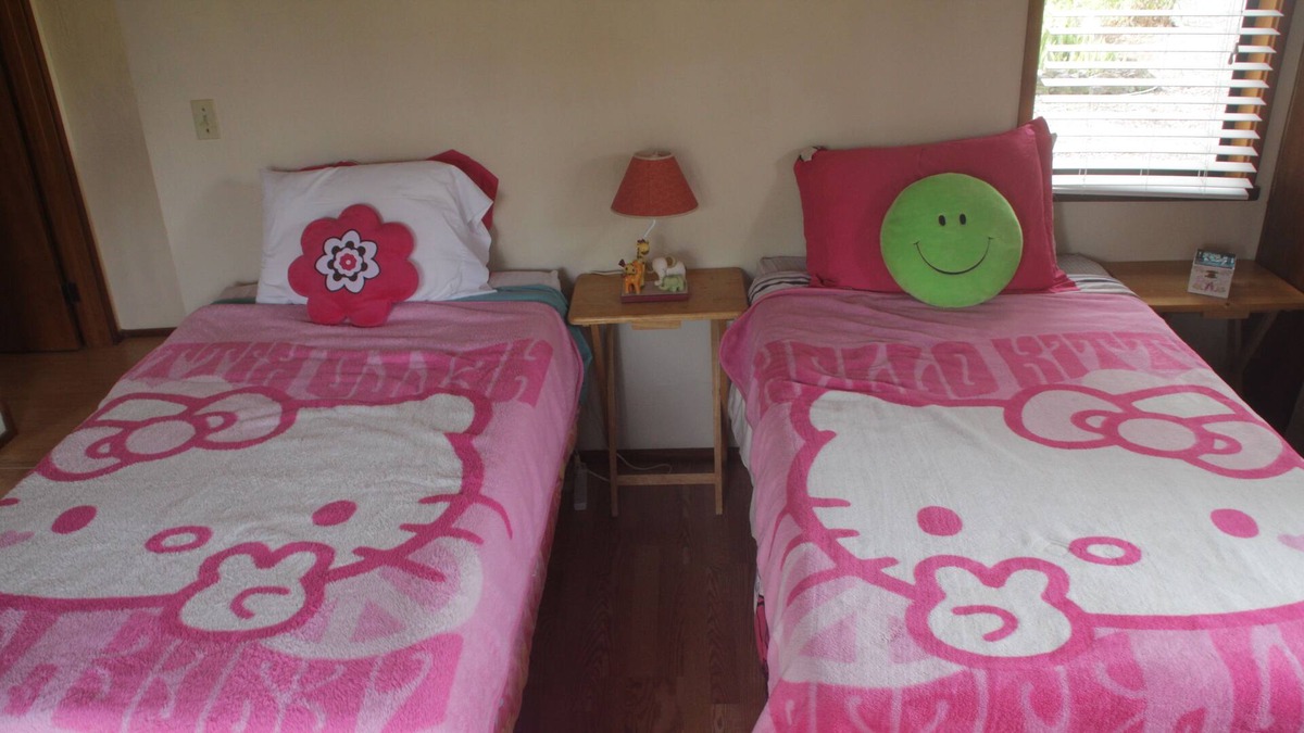 Keaau House | Reclining Buddha Studio, Low Cost Accommodation!
