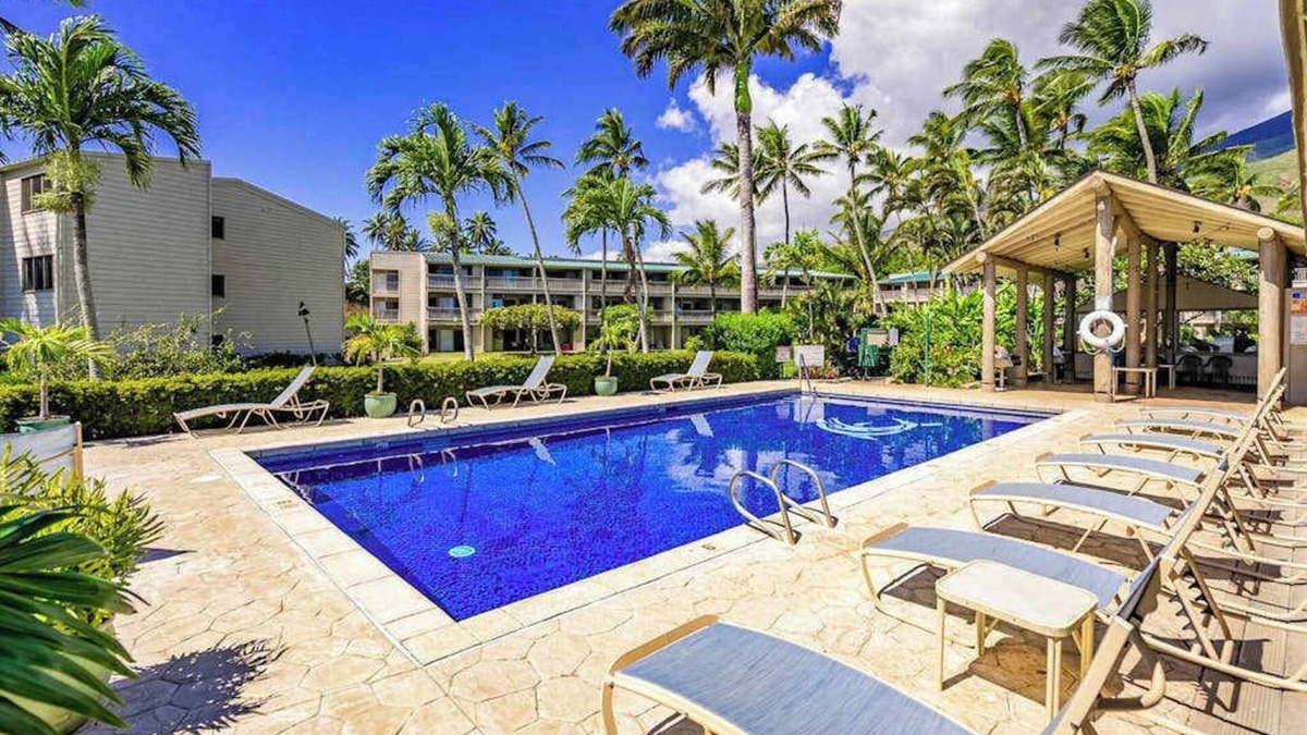 Ualapue Apartment | Relax at a Dreamy Oceanfront Resort Condo with Pool & Beach Access