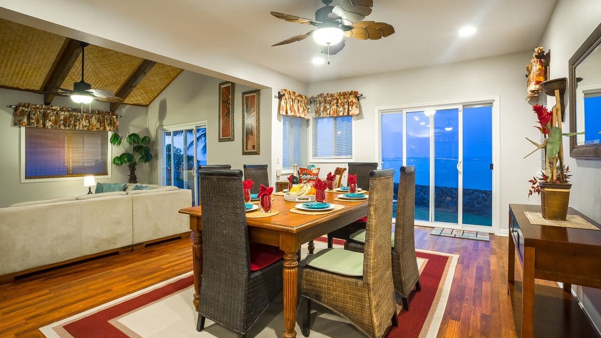 Hauula House | Relaxed Ocean Front Villa 3BR/3BA — Direct Beachfront Access!