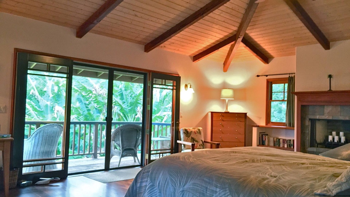Wainiha House | Riverside Tranquility in Paradise — 1/2 mile from the ocean (TVNC #1231)