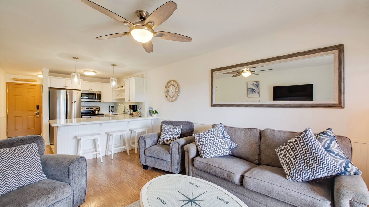 Nawiliwili Condo | Saltwater Pool Access: Lihue Gem Near Bar & Grill!