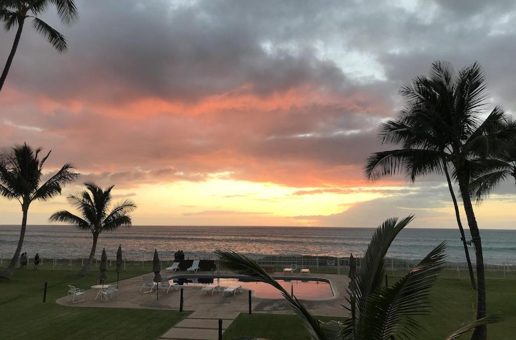 Maili Apartment | *SERENDIPITY ON THE MOANA - Legal & Oceanfront - Great for Work & Play!*
