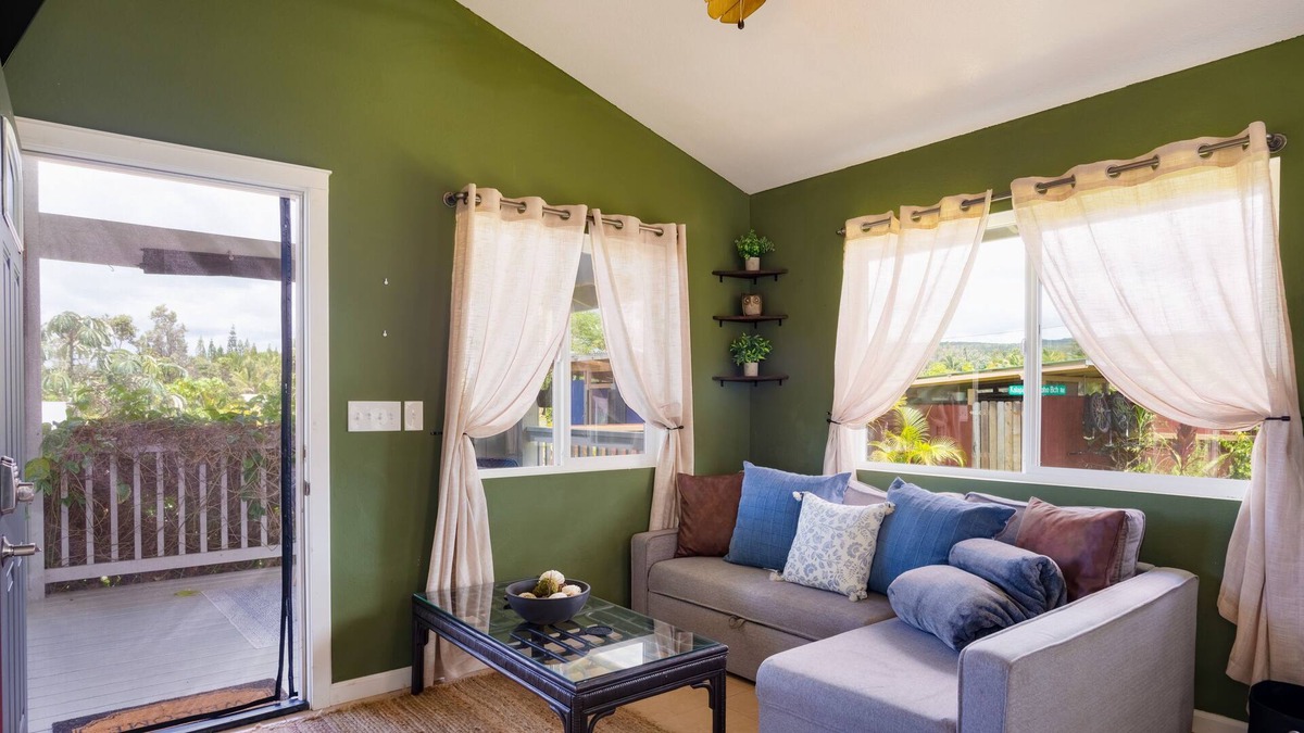 Kehena House | Serene island hideaway with tropical yard, lanai, W/D, & fast WiFi - near beach