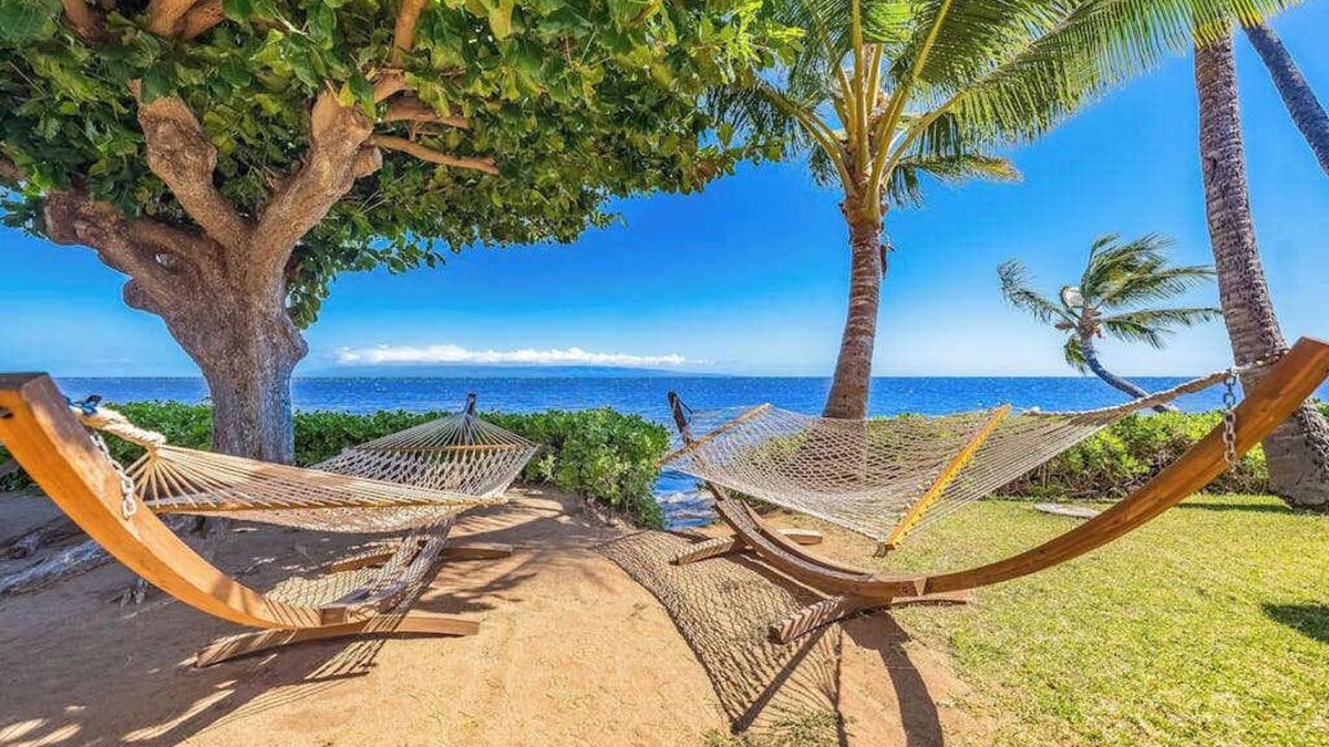 Kaunakakai Apartment | Settle Into a Molokai Oceanfront Resort Studio with Pool & WiFi