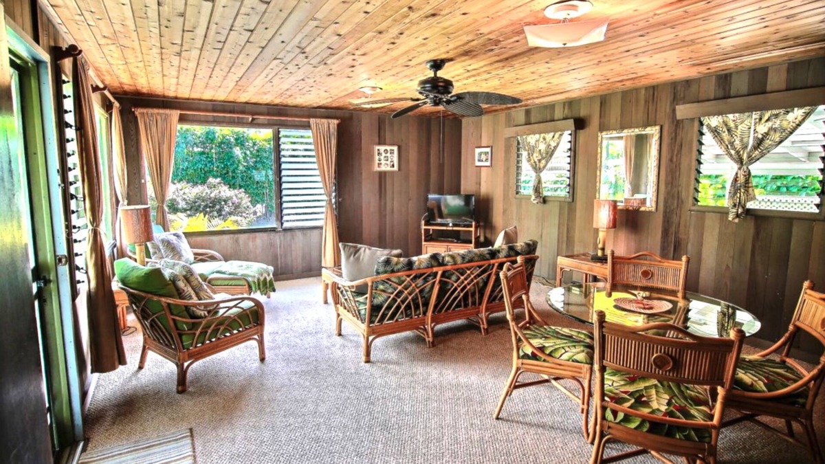Hanalei House | Short walk 2 Hanalei Bay, beach and town, w/AC in bed rooms