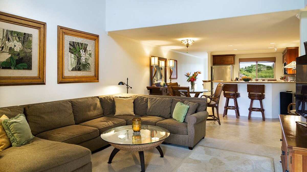 Kamuela Condo | Sleeps 6! Palm Villas B23, 2 bed plus 3rd bedroom loft! Walk to Beach!