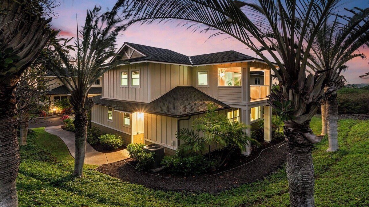 Kahaluu Bay Condo | Spacious 3-bedroom condo in enchanting Kailua-Kona with AC in gated subdivision