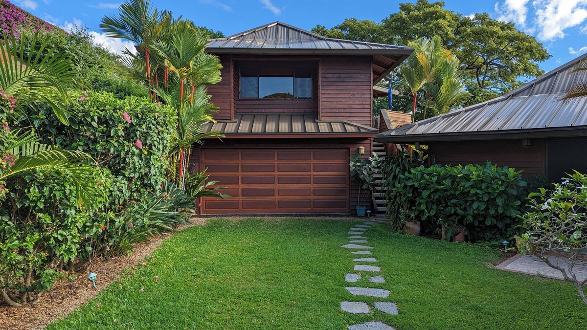 Kahaluu-Keauhou House | Spacious air-conditioned studio in a gated community near Kona