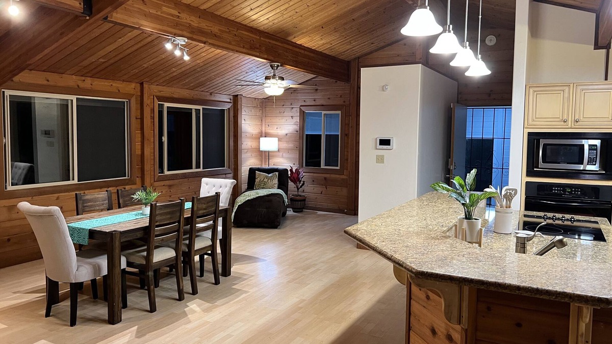 Keaau House | Spacious private home near Volcano