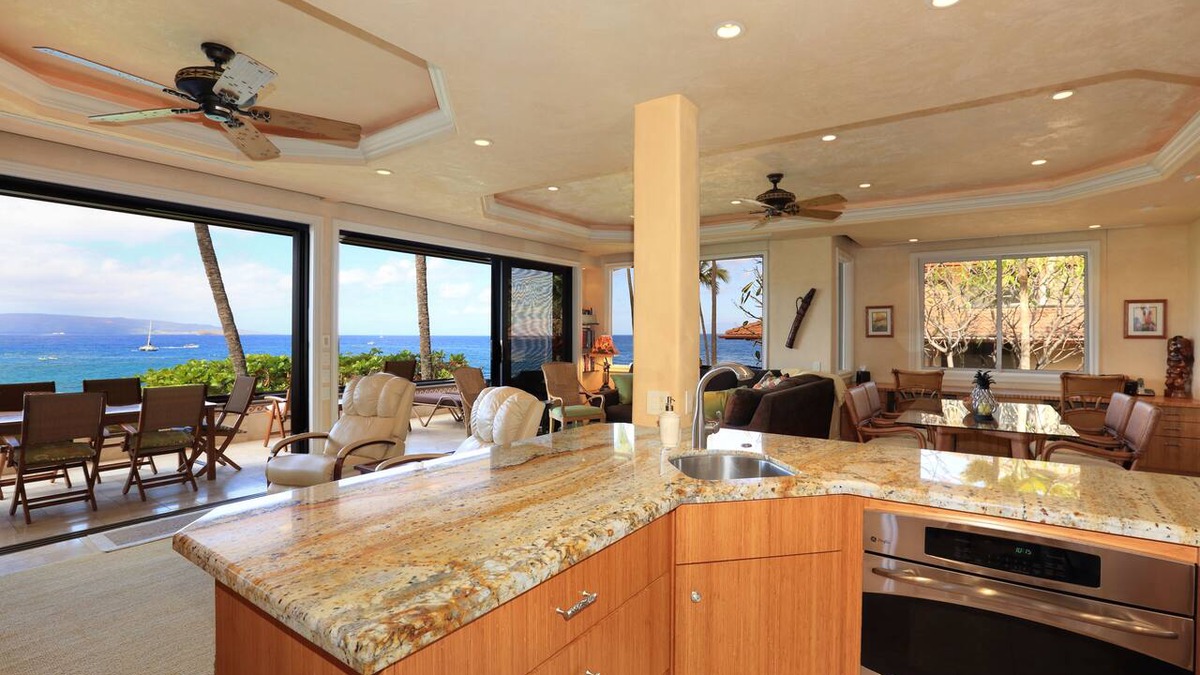 Wailea Condo | Spectacular Corner Oceanfront Escape: Luxurious Makena Surf Resort G-206