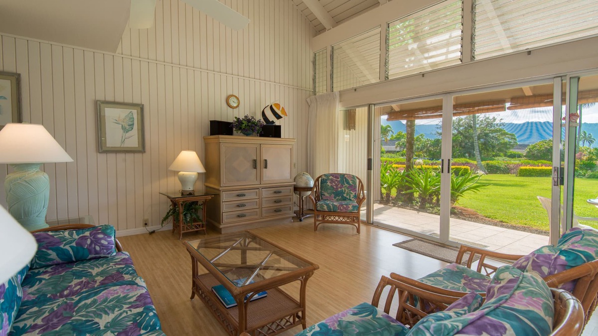 Princeville Condo | Spectacular Mountain views from Pali Ke Kua 15