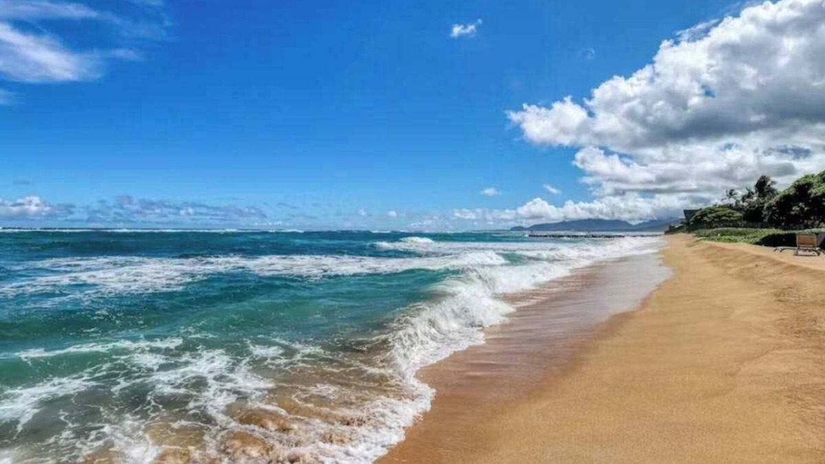 Wailua Condo | Splash at an Oceanfront Resort Condo with Water Slide & Spas