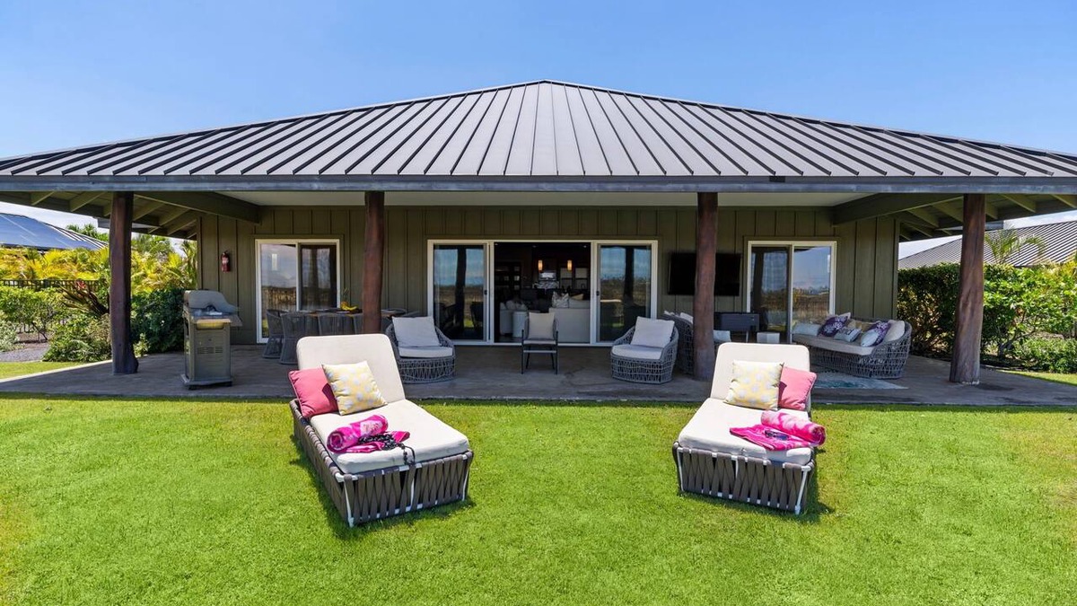 Kamuela House | 🏖️Starry Nights | 2 King Ensuites, Central AC & Sleeps 10