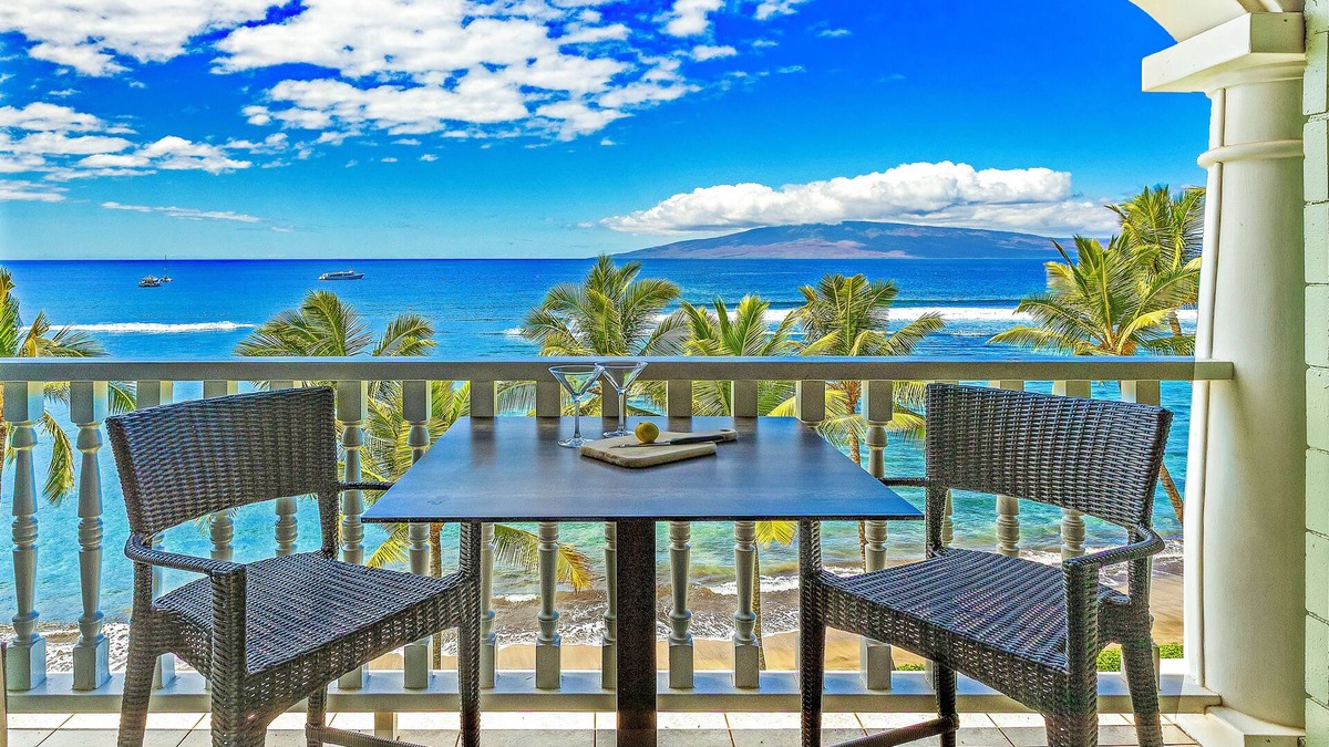 Historic Lahaina Front Street Condo | Stay Beachfront, Explore Maui’s Outdoors 629 LS