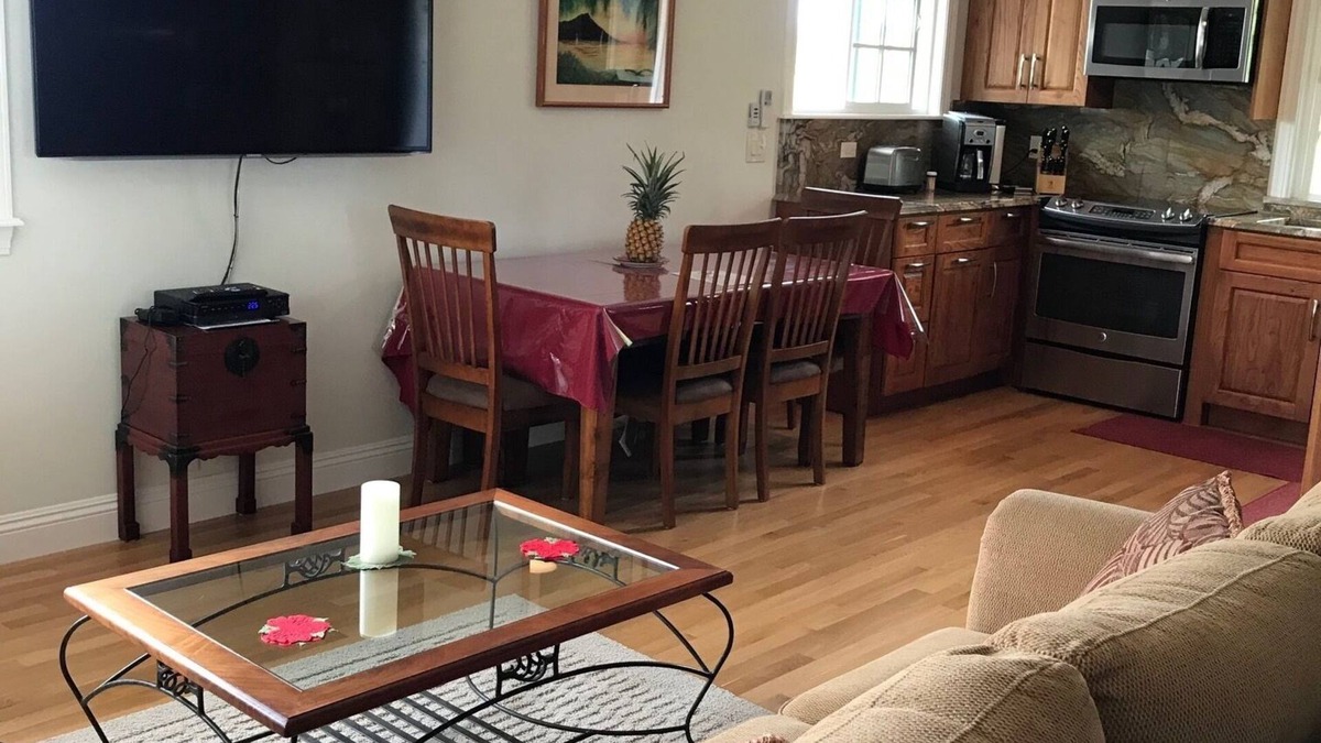 Waikane House | Step Into Serenity.