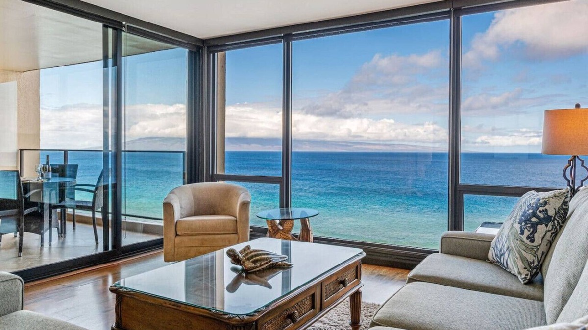 Honokowai Apartment | Stunning Kaanapali Oceanfront! Mahana 1107!
