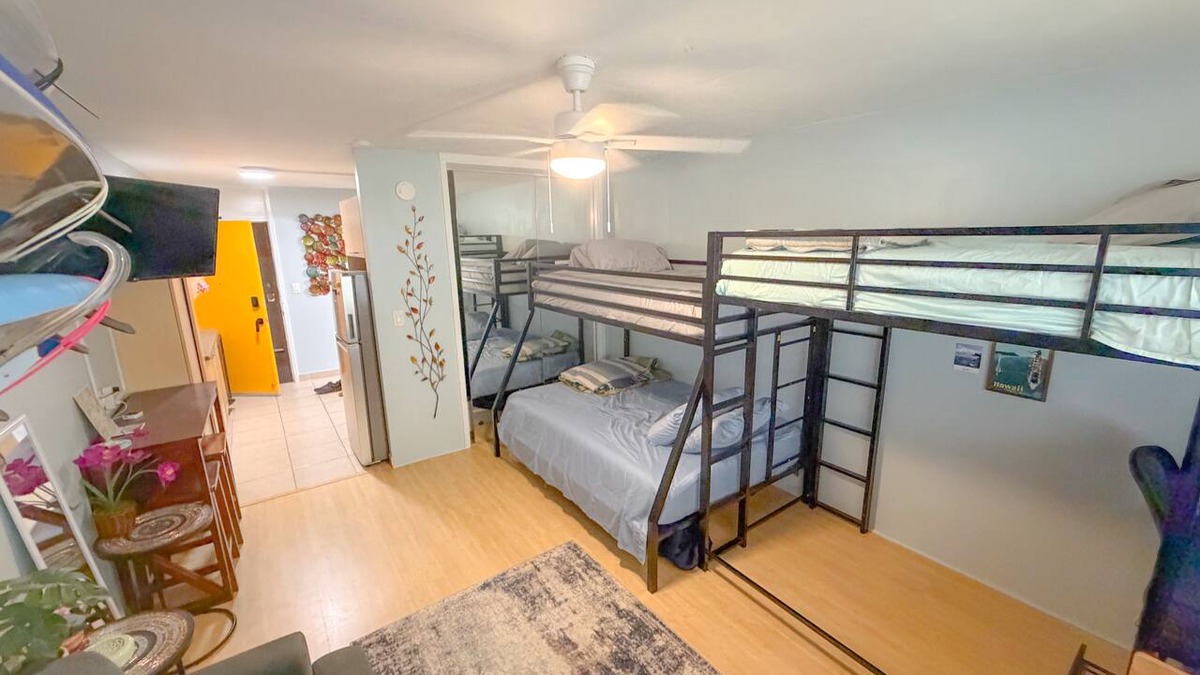 Waikiki Condo | Surfer's Sanctuary at Waikiki Beach