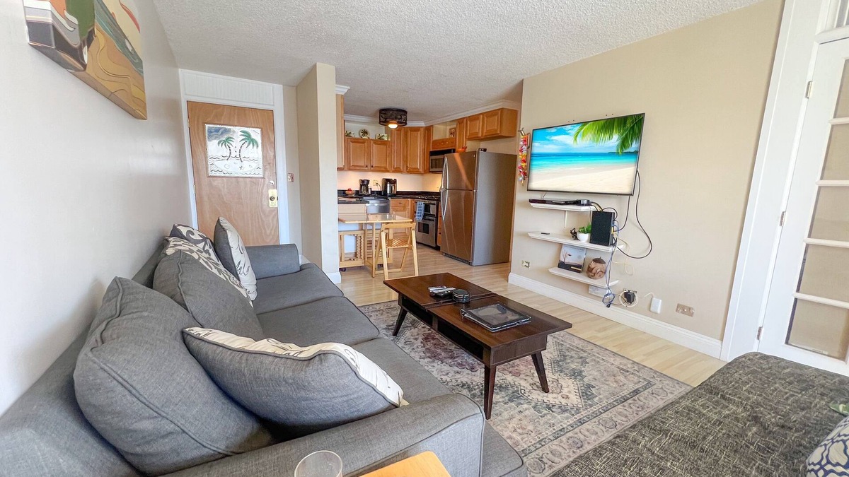Waikiki Condo | Surfer's Sanctuary at Waikiki Lanais