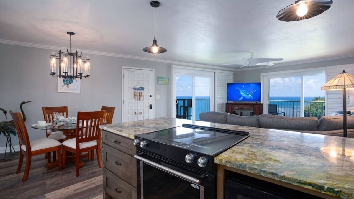 Princeville Condo | The Dream View Vacation - OCEAN FRONT -
