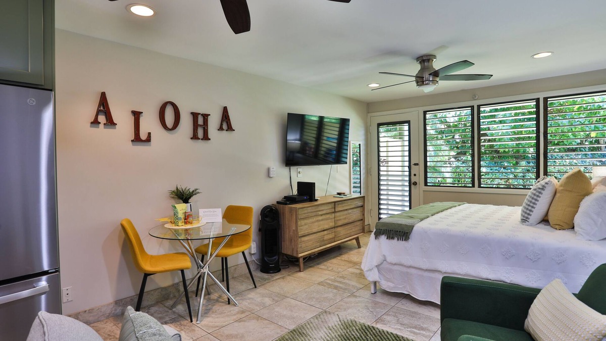 Napili Condo | The Napili Bay, Steps to Sand, Studio, King bed, Remodeled in June of 2023
