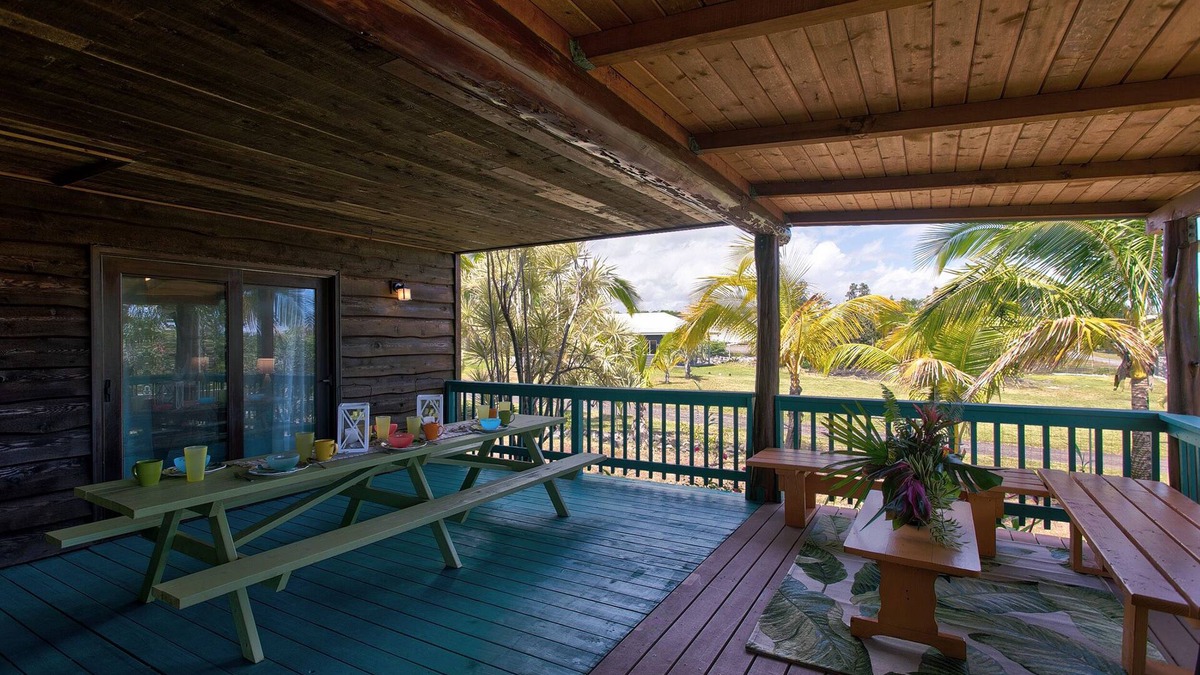 Keaau House | The Rainbows End in Sunny Hawaiian Paradise Park