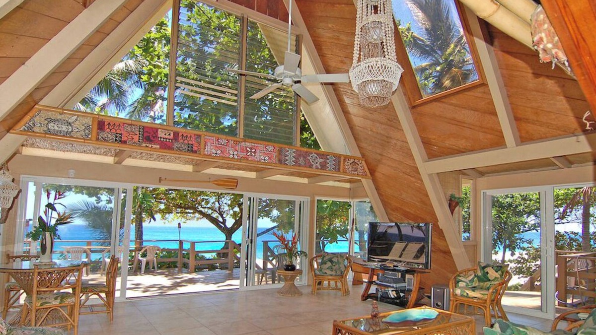 Pupukea House | THE SUNSET BEACH HOUSE SEPT. SPECIAL-ONLY 1530/nt! ON THE SAND OF SUNSET BEACH!
