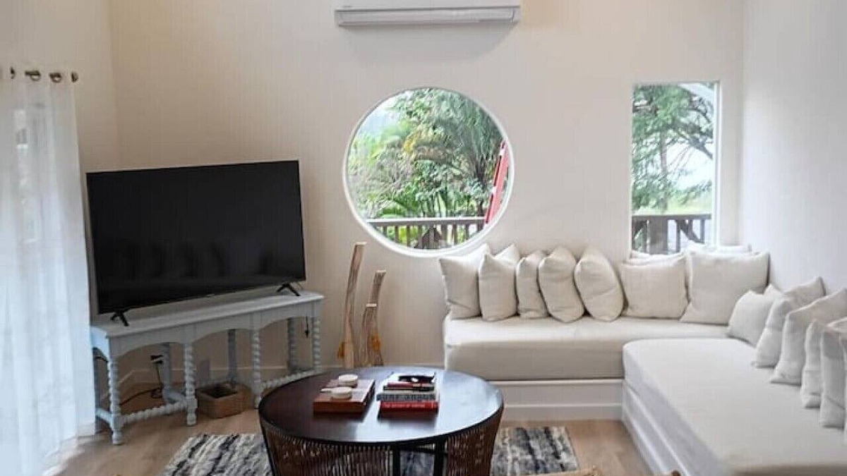 Ocean View House | The Surf Shack 2 Bdrm house w Loft in Ocean View
