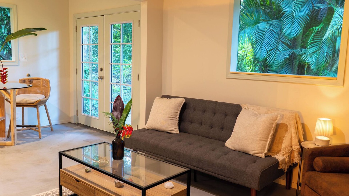 Mountain View House | The ‘Ulu Suite - Jungle Bungalow on 10 Acres- close to all!