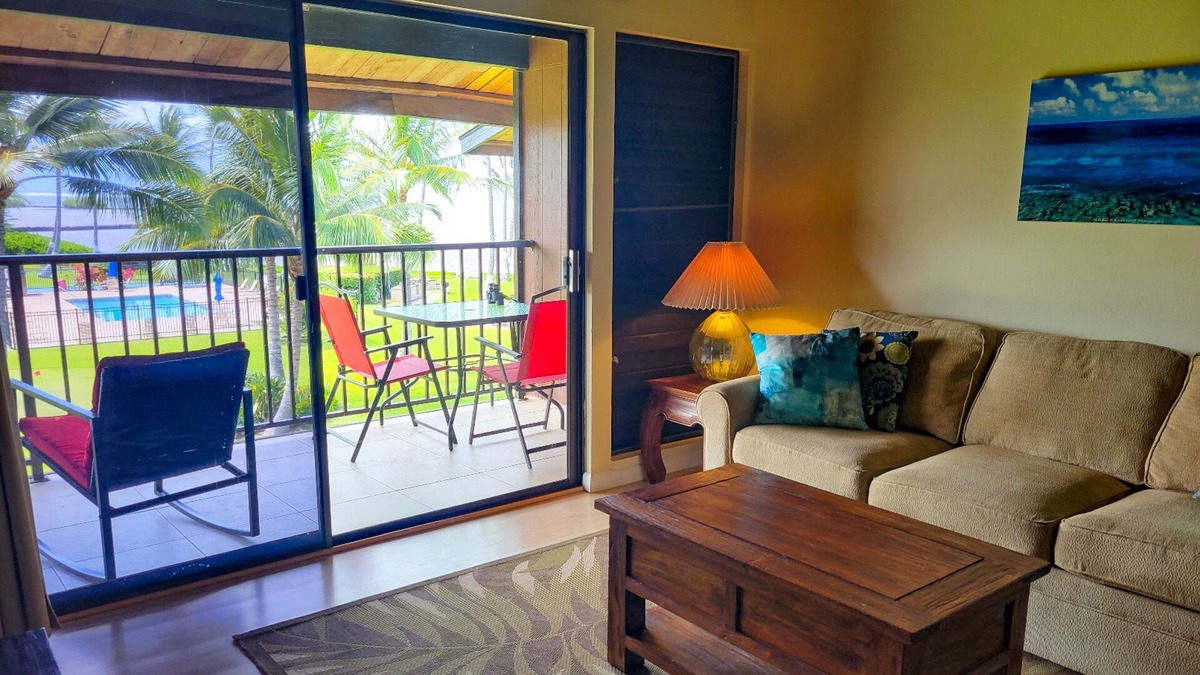Kaunakakai House | Third-floor condo with ocean views, WiFi, pool, grills & washer/dryer