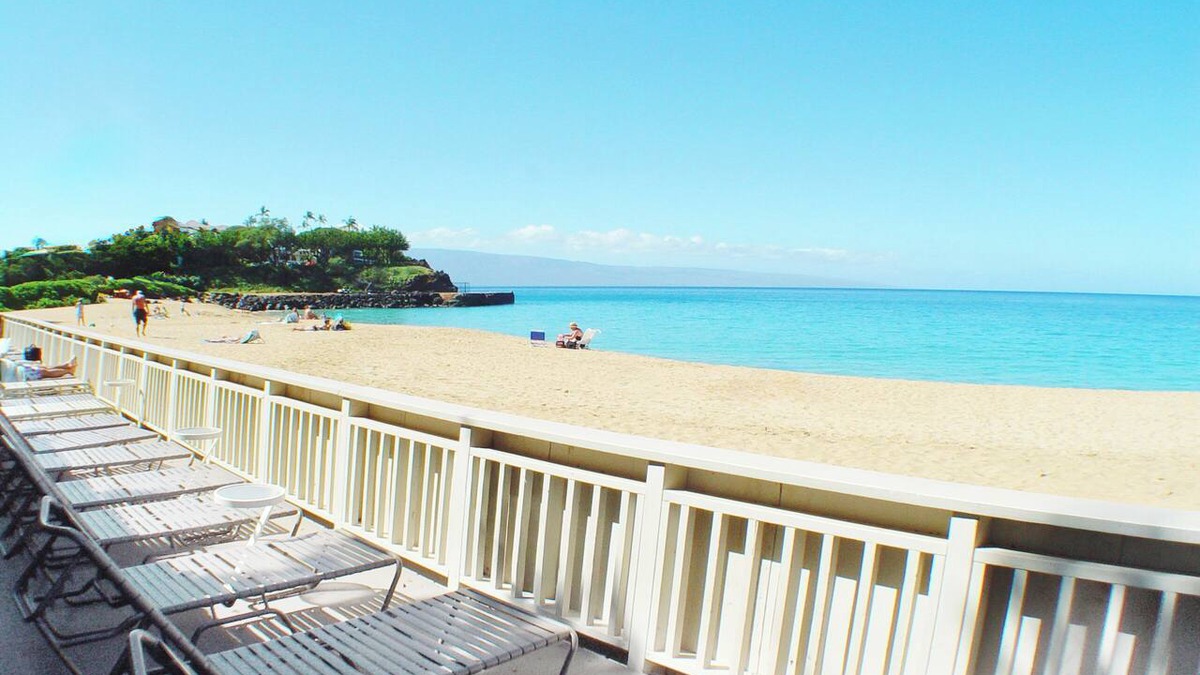 Kaanapali Condo | Top Floor Studio Ocean View, Golf Cart, Beach Cabana, Jacuzzi, Pool