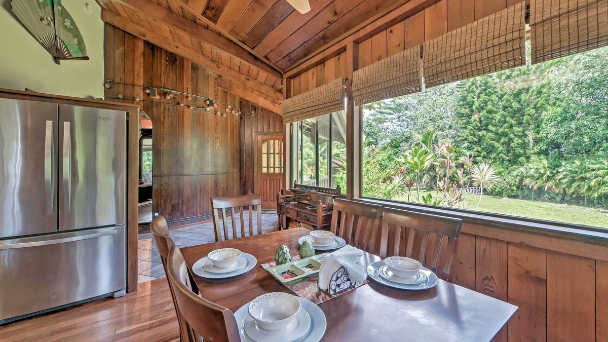 Keaau Cottage | Tropical Cabana w/Deck, Hot Tub & Lush Scenery!