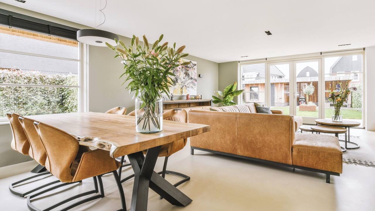 Makiki House | Tropical Luxury Living: Stunning 4-Bedroom Home