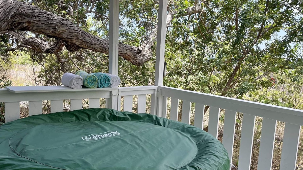 Ocean View House | Two Bedroom Bungalow with Hot Tub