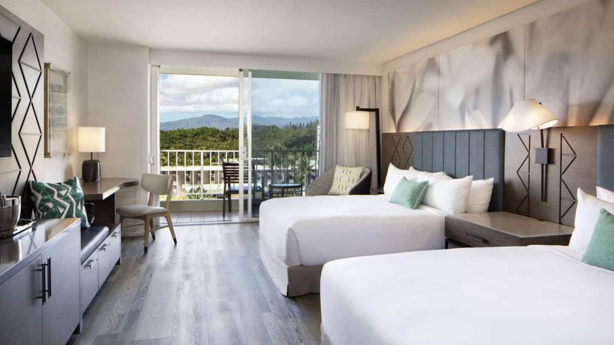 Lihue Hotel | Unforgettable Getaway on Kaua'i! 2 Ocean View Rooms w/Balconies! Pool & Spa!