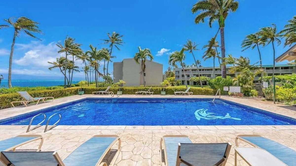 Ualapue Apartment | Unwind in an Ocean-View Condo with Private Balcony & Shared Pool