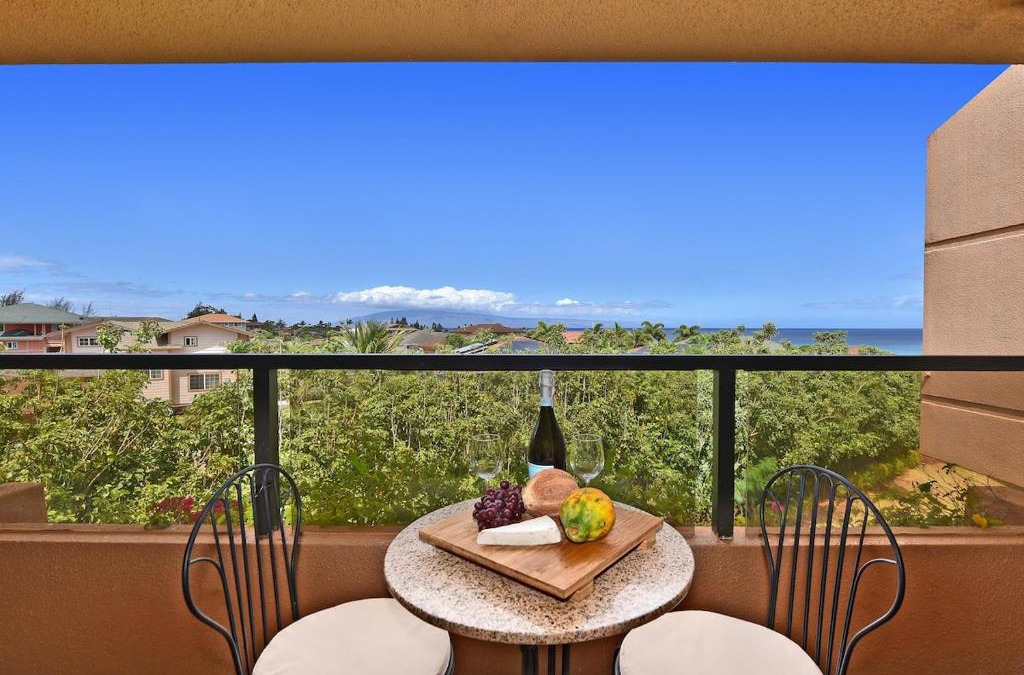 Kahana House | Updated 1BD w AC Pool Sunset Views Sleeps 4- Kahana Villa E601