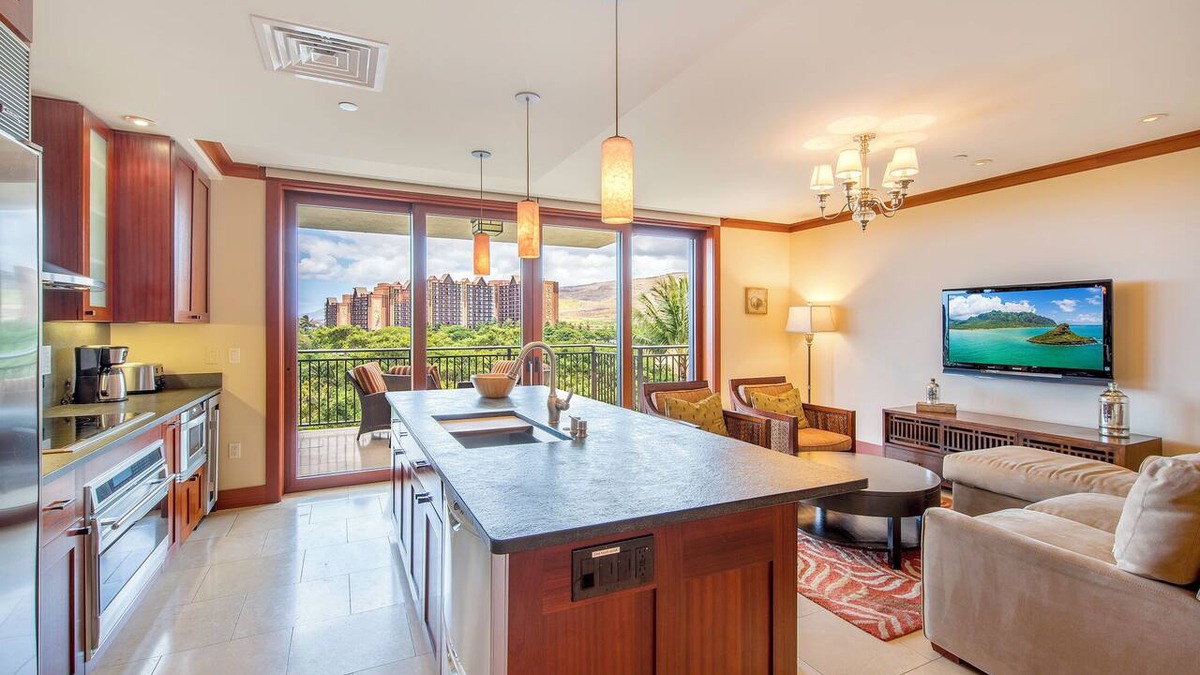 Ko Olina Condo | Upgraded 5th floor in Beach Tower - Ocean Views & Beautiful Sunsets