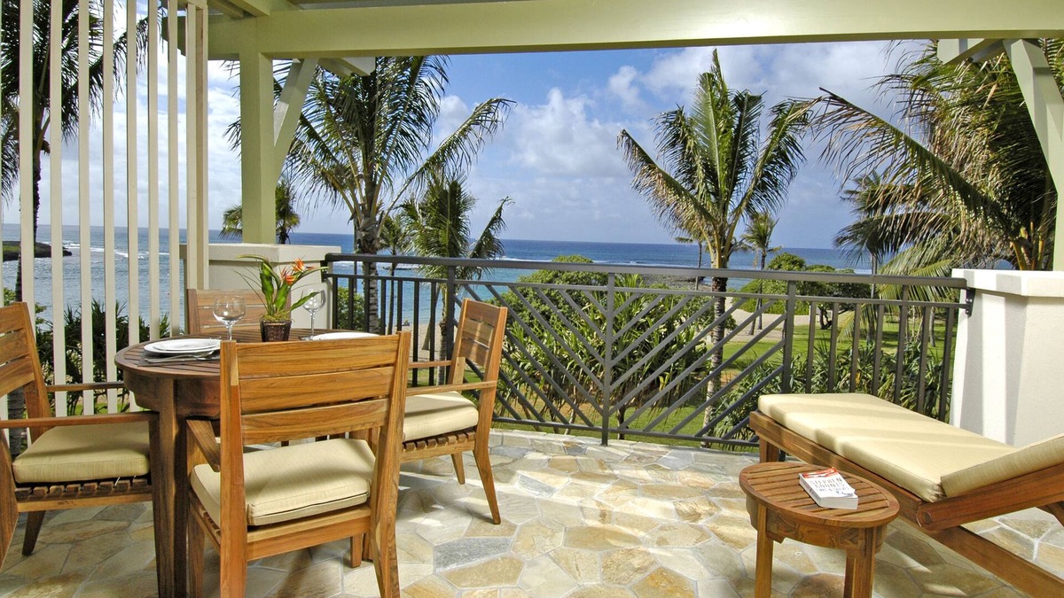 Kahuku Apartment | Villa 302: Fall REDUCED 50%! King bed! Penthouse Lvl Ocean View Turtle Bay