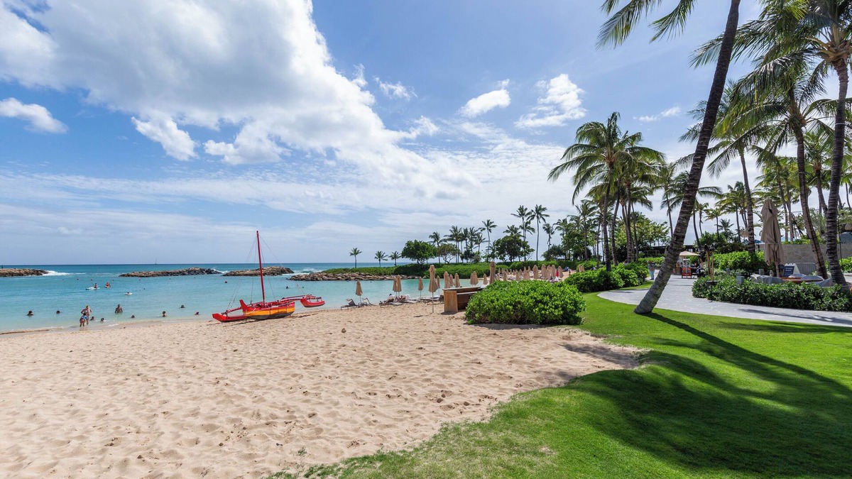 Ko Olina Villa | Villa Olina Charming 3-Bedroom Villa On the Golf Course Steps Away from Lagoons