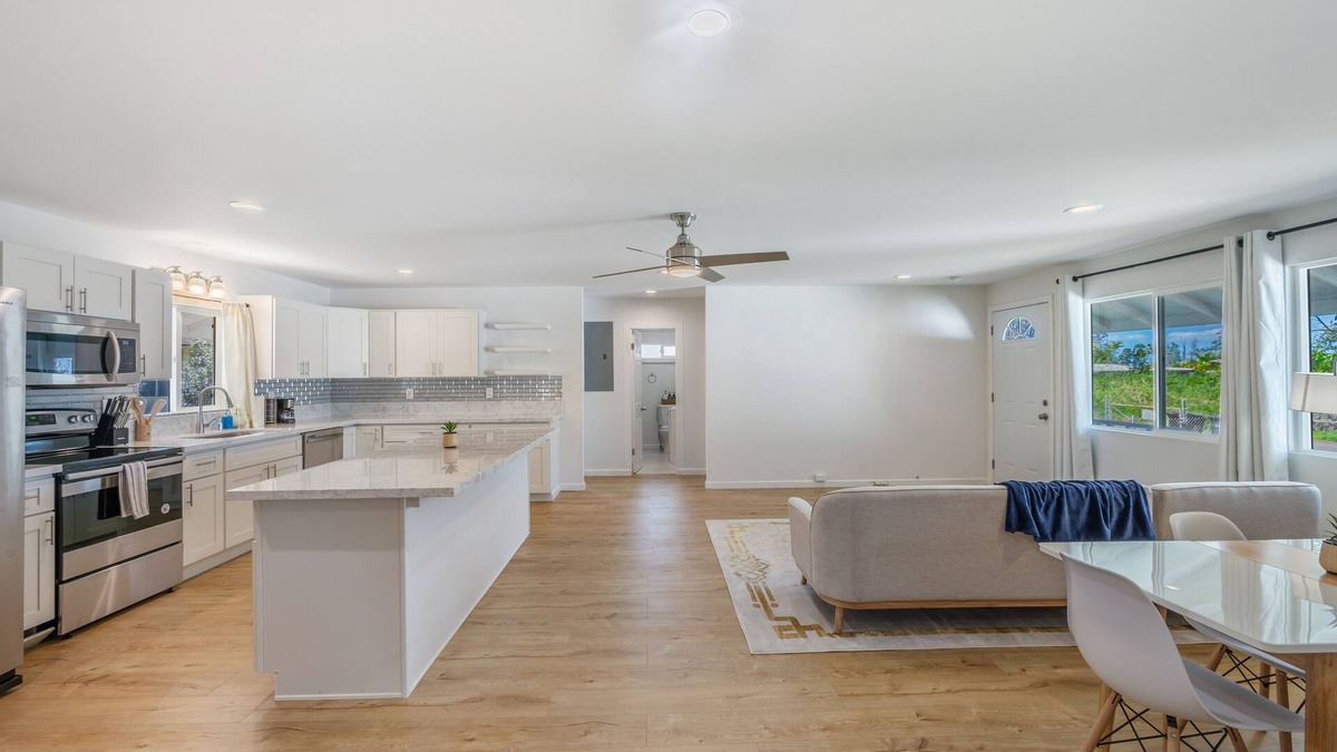 Wahiawa House | Wahiawa 4BR - Sleeps 8, 2 Baths, WiFi, Parking, AC