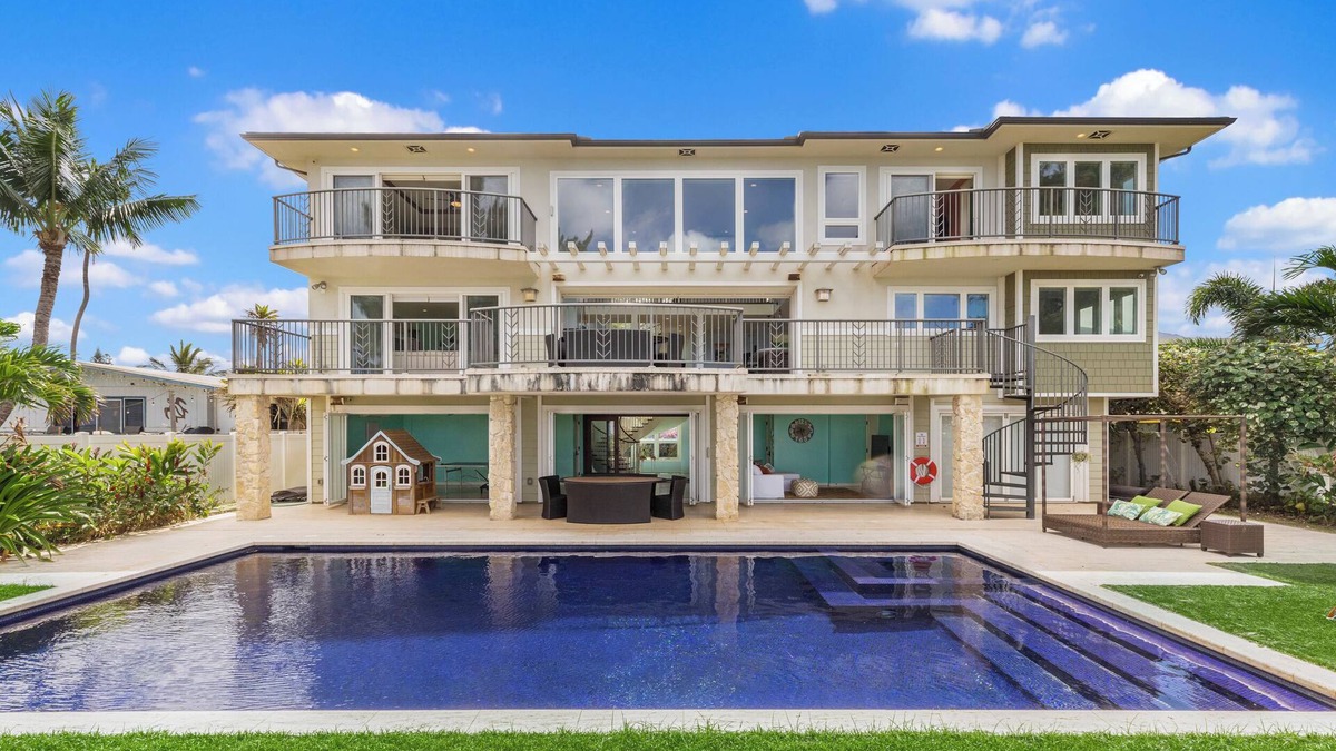 Waialua House | Waialua Beach House: Ocean Views w/Private Pool/Cabana! Steps to Beach