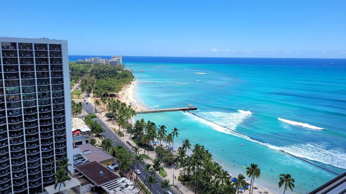 Waikiki Condo | Waikiki Beach for a Month - 24th-Floor Ocean View 1BR + Lana
