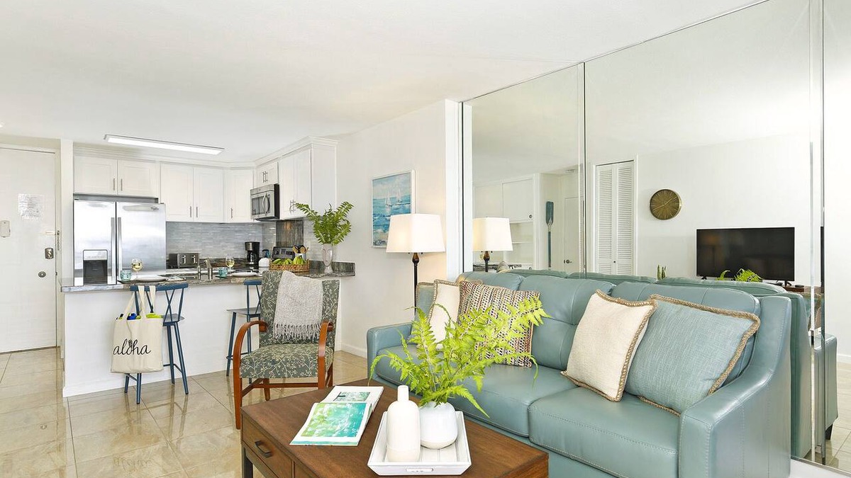 Waikiki Condo | Waikiki Ocean & Yacht Harbor Views! Short Walk to Beach, Shops & Restaurants!
