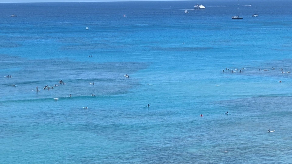 Waikiki Hotel | Waikiki's Premiere Ocean Front Hotel The Waikiki Beach Tower Location and Luxury