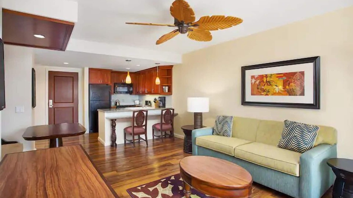 Waikiki Resort | Waikiki | Waikiki Surf Stay | Pool & Beach | 1BR
