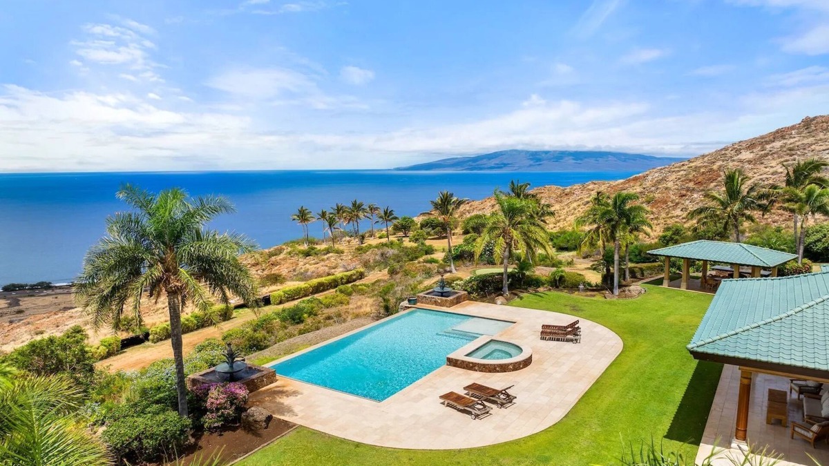 Lahaina House | Wailau Place Estate – Iconic Private Retreat Serene 4-bedroom perfect getaway